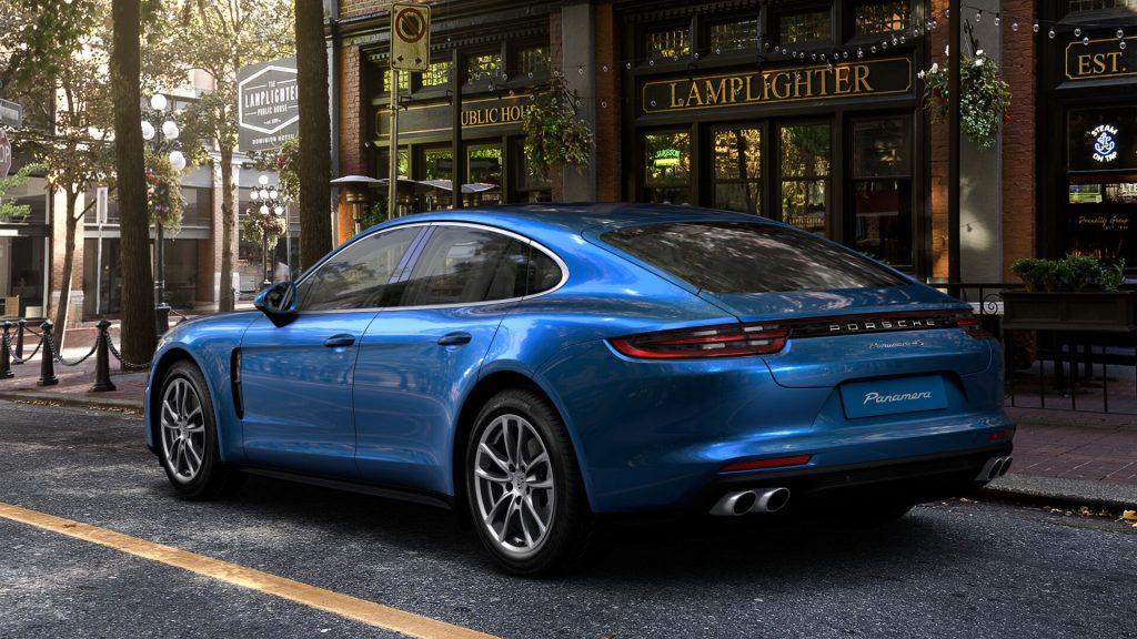 Vista posteriore della Panamera 4S