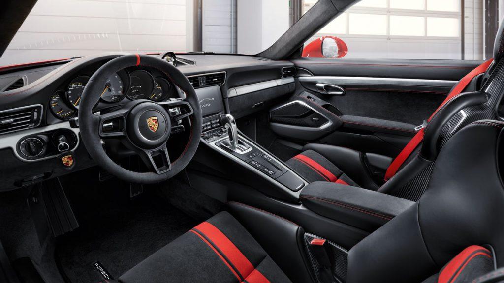 Interni della Porsche 911 GT3
