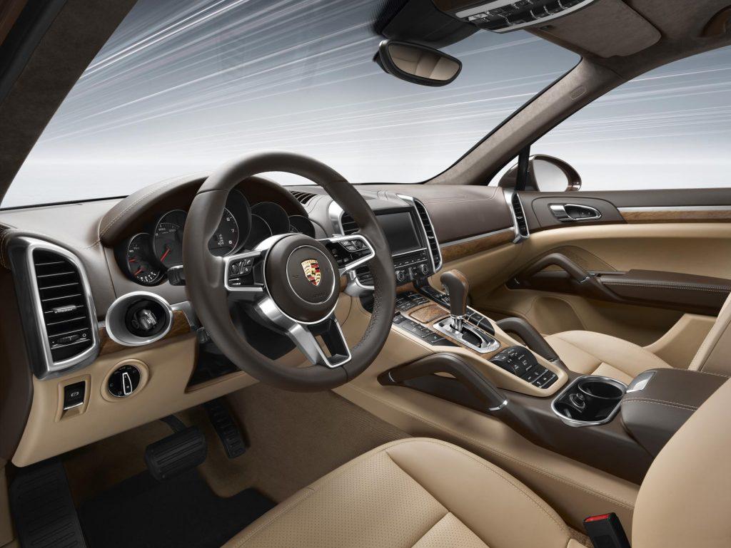 Interni della Porsche Cayenne