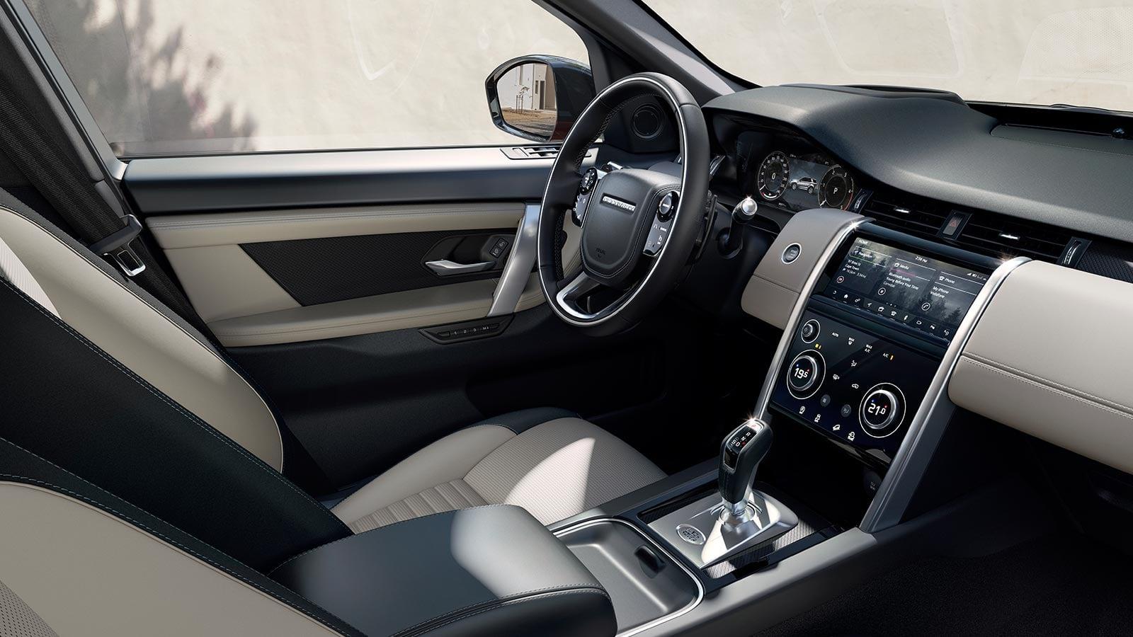 Interni della Land Rover Discovery Sport