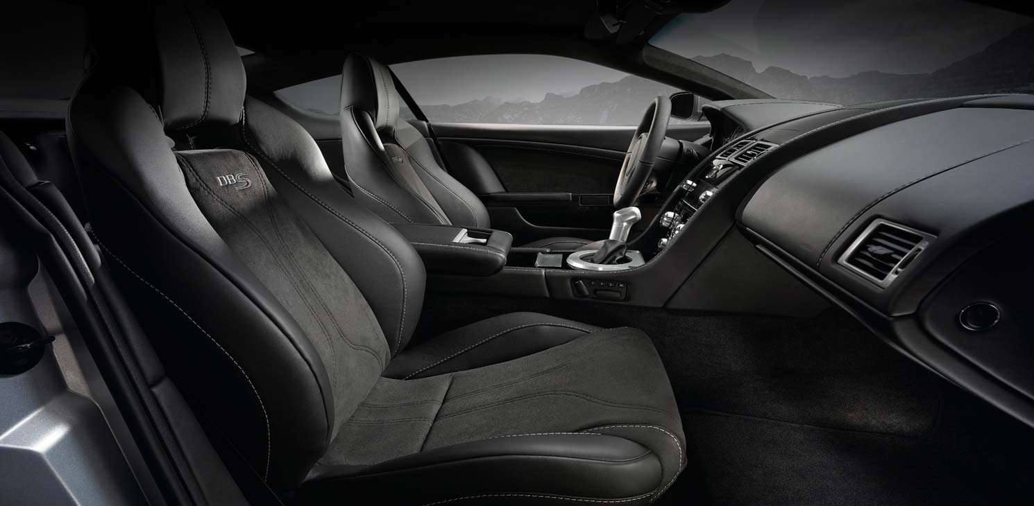 Interni della Aston Martin DBS Coupé