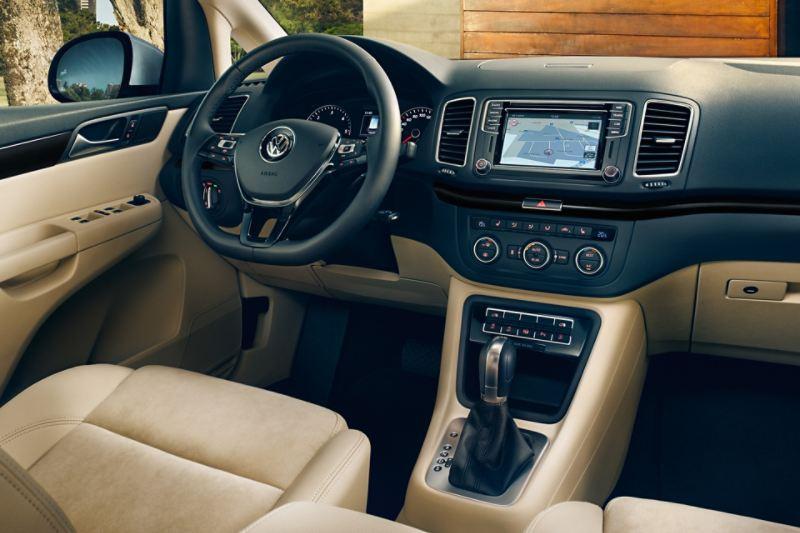 Interni della Volkswagen Sharan
