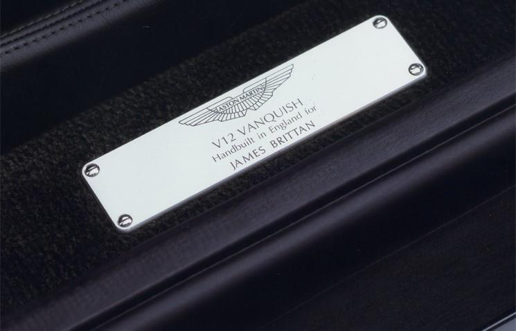 Dettagli della Aston Martin V12 Vanquish