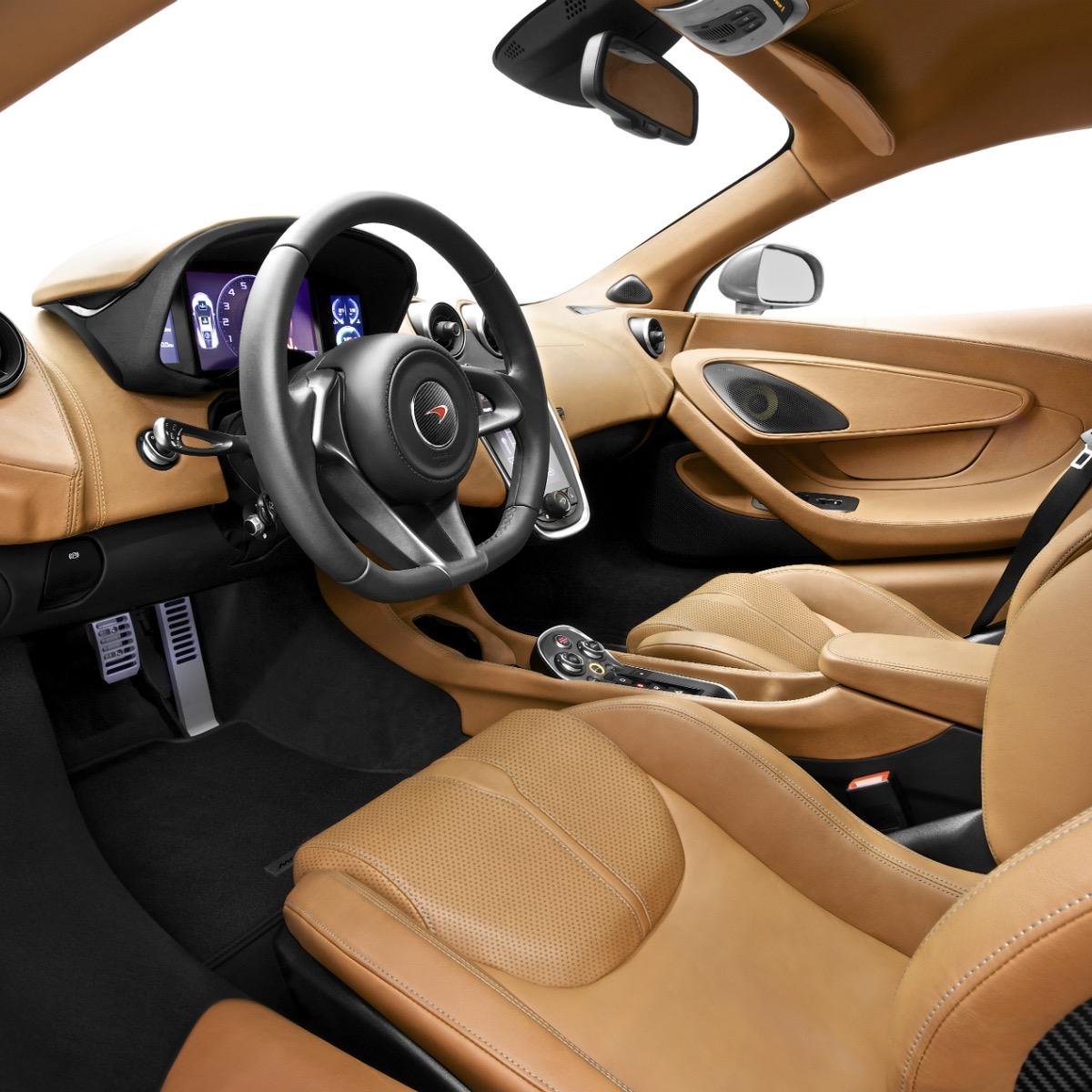 Interni della McLaren 570S